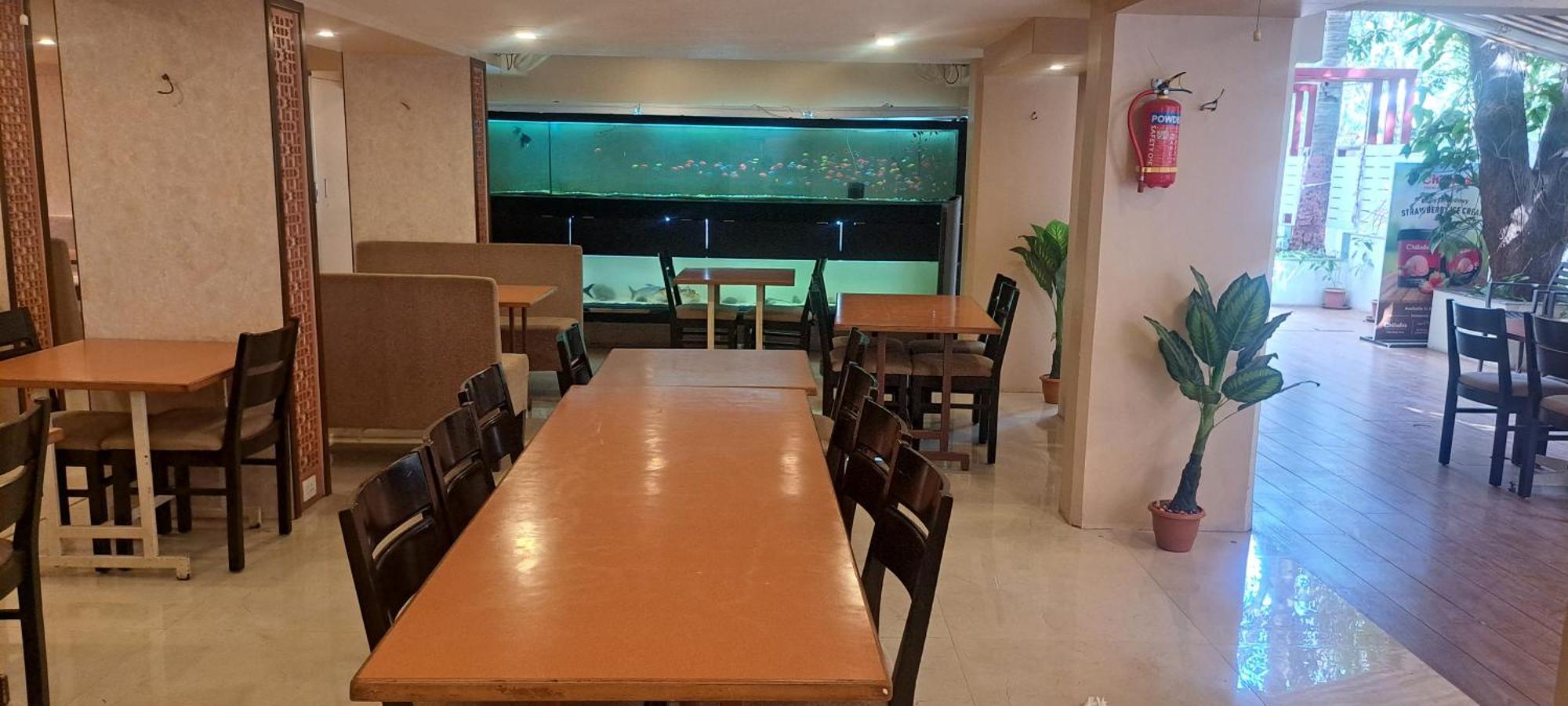 Hotel Swaroop Пуна Экстерьер фото