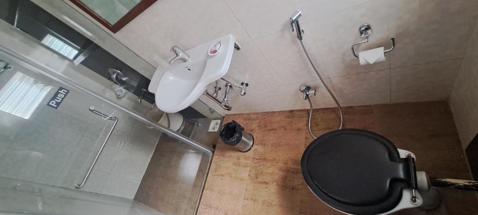 Hotel Swaroop Пуна Экстерьер фото