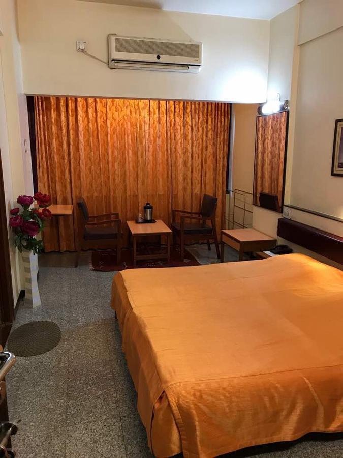 Hotel Swaroop Пуна Экстерьер фото