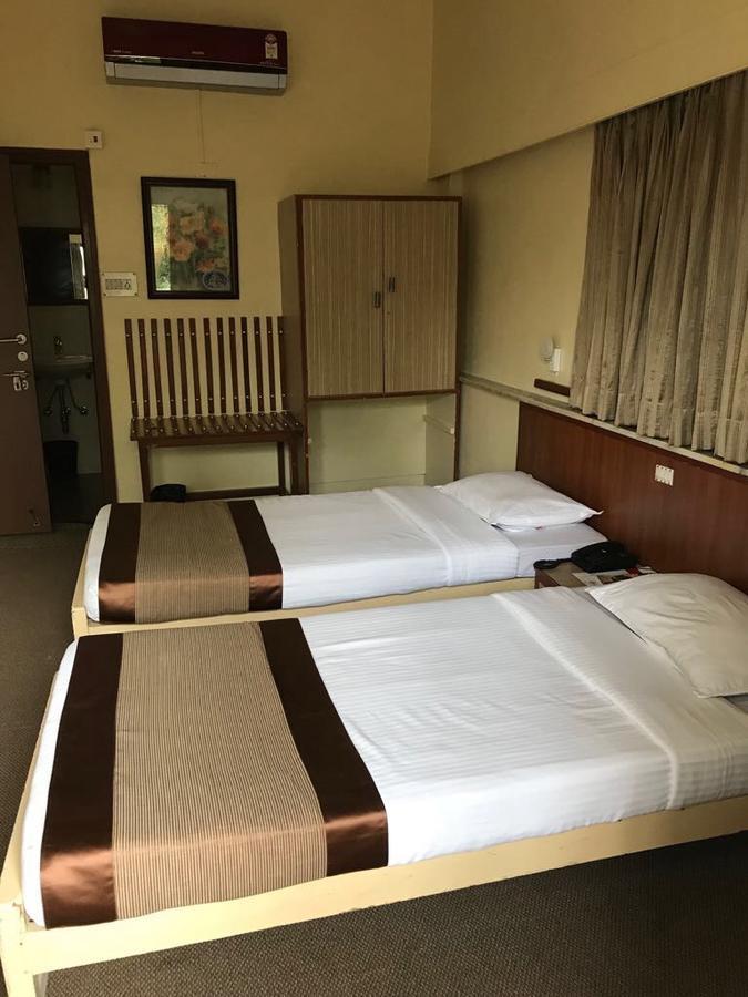 Hotel Swaroop Пуна Экстерьер фото
