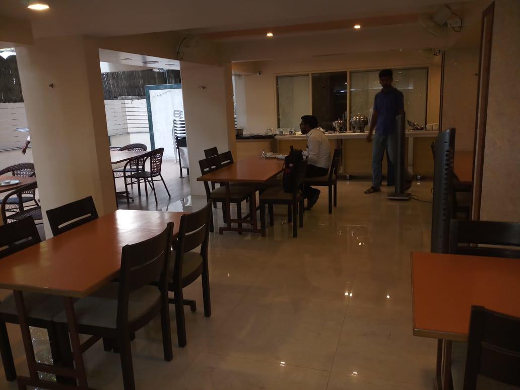 Hotel Swaroop Пуна Экстерьер фото